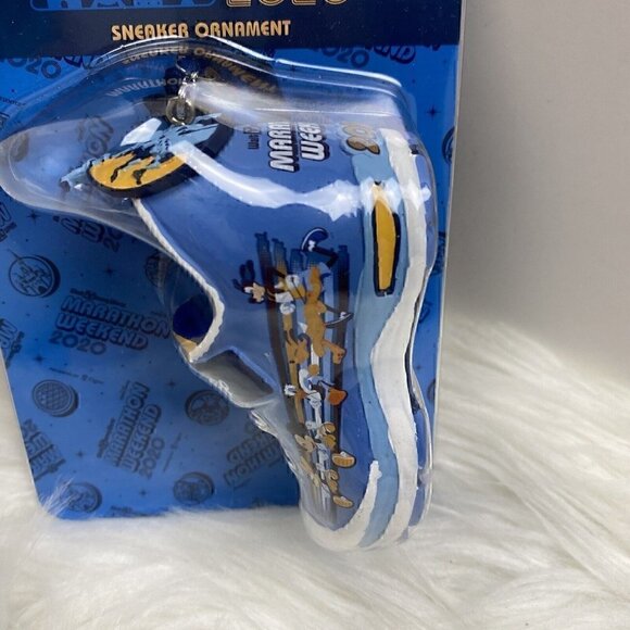 NEW DISNEY PARKS 2020 Run Disney Marathon Weekend Ornament - Picture 2 of 8